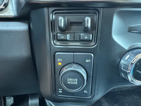 Used 2023 Ford F350 Lariat w/ Lariat Ultimate Package AWD/4WD image 24