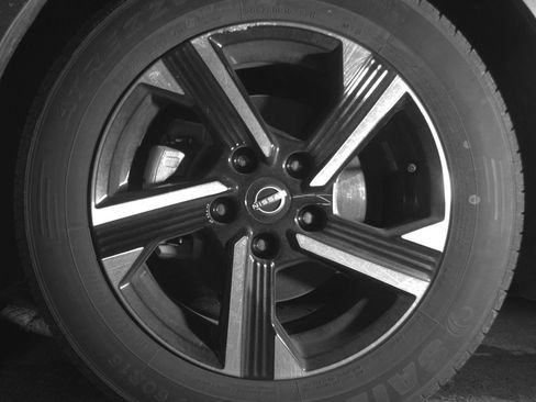 Used 2025 Nissan Sentra SV image 12