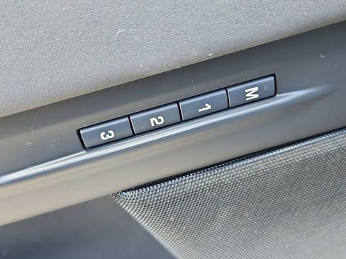 Used 2024 Land Rover Range Rover Evoque S AWD/4WD image 21