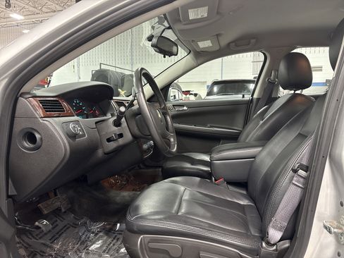 Used 2011 Chevrolet Impala LS image 12