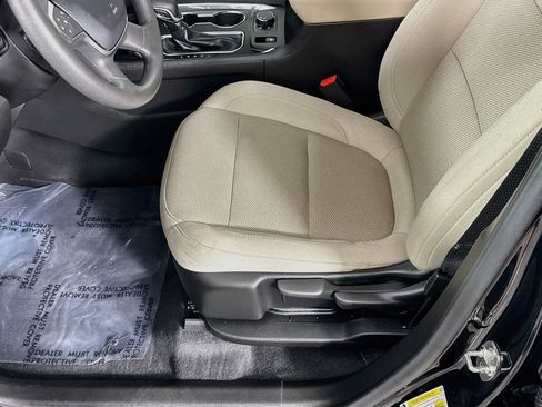 Used 2023 Chevrolet Traverse LS w/ Safety Package FWD image 27