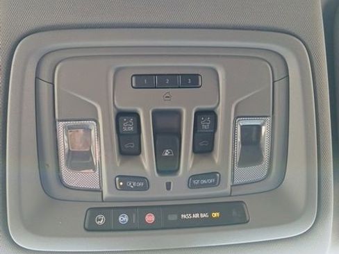 Used 2020 GMC Sierra 2500 Denali w/ Denali Ultimate Package image 26