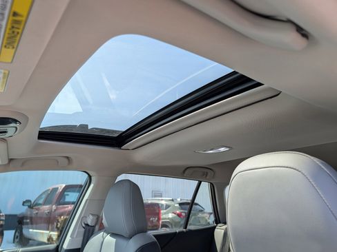 Used 2024 Subaru Outback Limited image 23