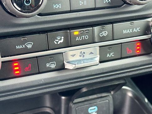 Certified 2025 Ford Bronco Big Bend image 22