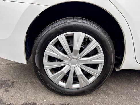 Used 2017 Toyota Corolla LE FWD image 23