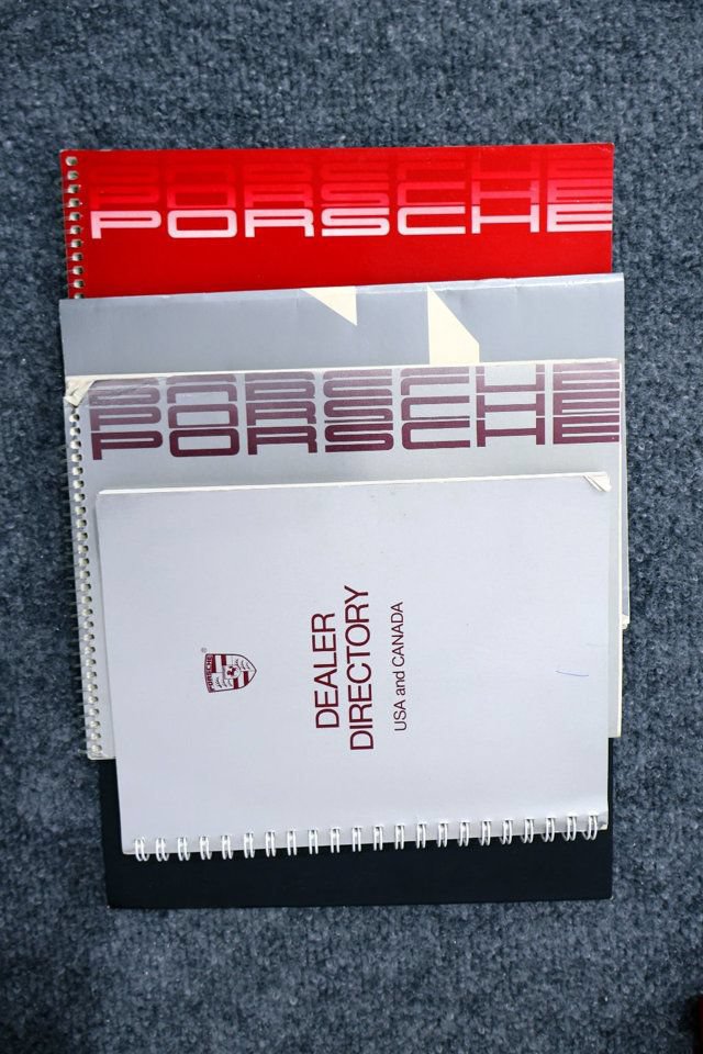 Used 1990 Porsche 911 Carrera 4 AWD/4WD image 34
