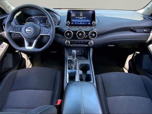 Used 2024 Nissan Sentra SV image 7