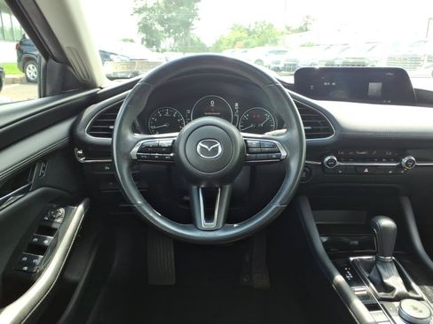 Used 2024 MAZDA MAZDA3 s FWD image 13