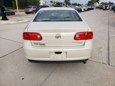 Used 2011 Buick Lucerne CXL image 4