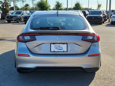 Used 2022 Honda Civic EX-L image 5