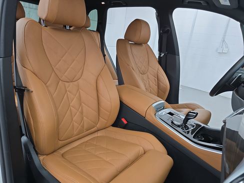 Used 2023 BMW X5 xDrive40i w/ Premium Package image 10