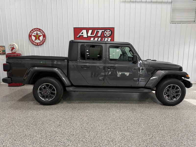 Used 2021 Jeep Gladiator Sport w/ Quick Order Package 24Q 80Th AWD/4WD image 3