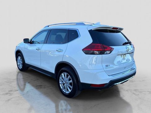 Used 2017 Nissan Rogue SV image 5