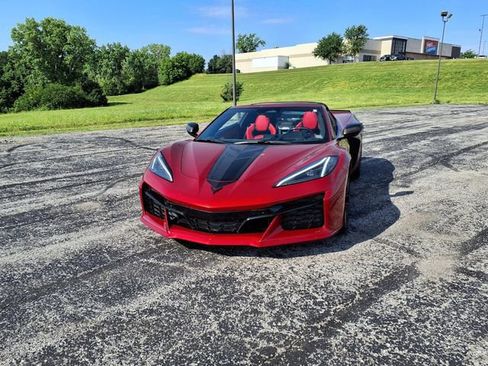Used 2025 Chevrolet Corvette Z06 RWD image 34