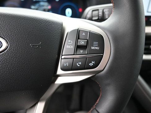 New 2025 Ford Explorer Active w/ Active Comfort Package image 25