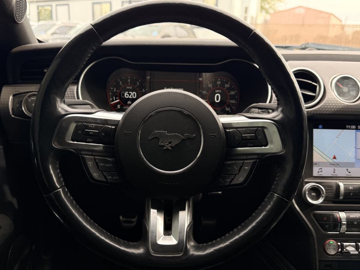 Used 2018 Ford Mustang GT Premium w/ GT Performance Package RWD image 15