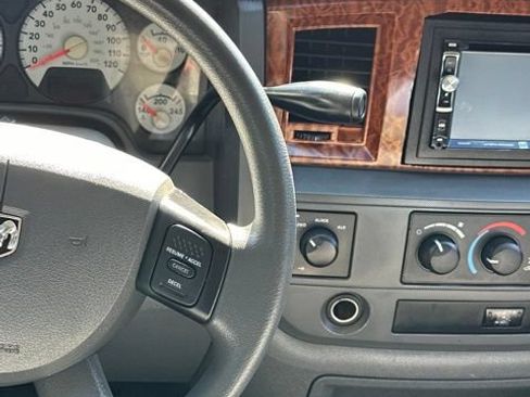 Used 2006 Dodge Ram 2500 Truck SLT AWD/4WD image 31