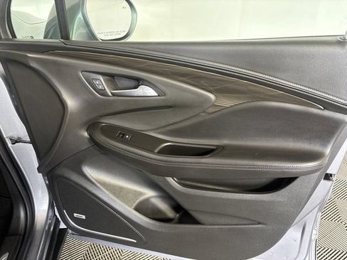 Used 2019 Buick Envision Premium AWD/4WD image 29