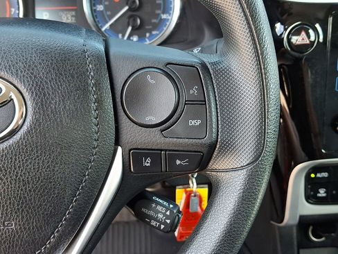 Certified 2018 Toyota Corolla LE FWD image 23
