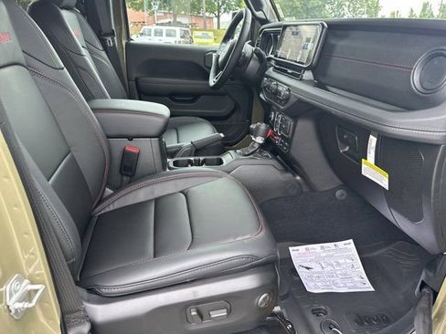 New 2025 Jeep Wrangler Rubicon w/ XTREMEE 35" Tire Package image 13