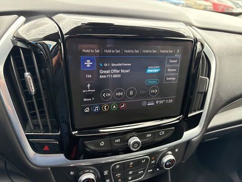 Used 2021 Chevrolet Traverse High Country AWD/4WD image 25
