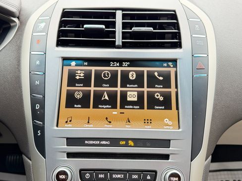 Used 2017 Lincoln MKZ Reserve w/ Climate Package image 60