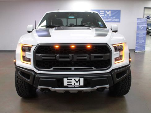 Used 2018 Ford F150 Raptor w/ Equipment Group 802A Luxury image 3