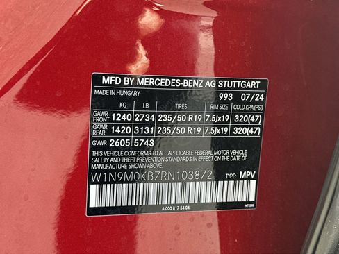 Used 2024 Mercedes-Benz EQB 300 4MATIC image 32