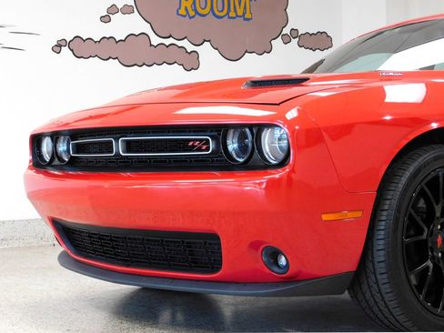 Used 2015 Dodge Challenger R/T Plus RWD image 17