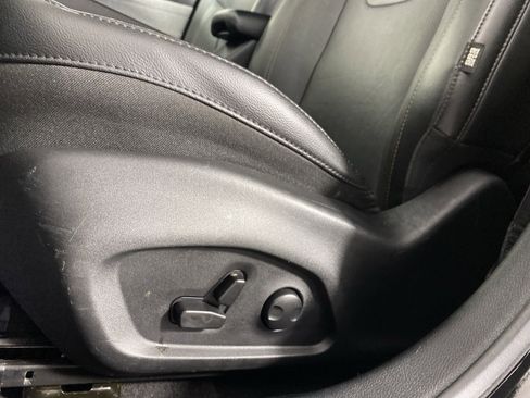 Used 2023 Jeep Compass Latitude AWD/4WD image 16