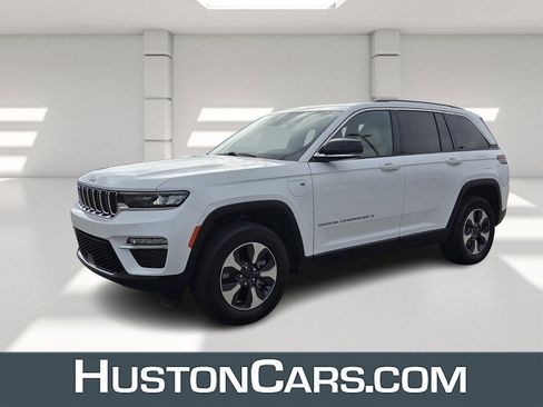 Used 2022 Jeep Grand Cherokee Limited 4xe image 1