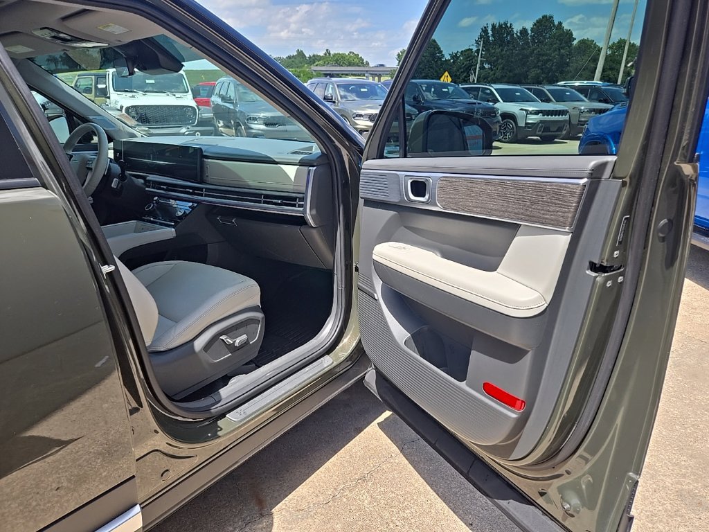Used 2024 Hyundai Santa Fe Limited FWD image 74