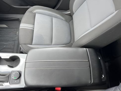 Used 2023 Chevrolet Blazer LT w/ Convenience Package image 16