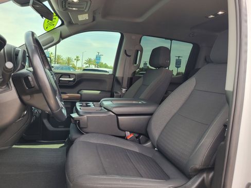 Used 2022 Chevrolet Silverado 1500 RST AWD/4WD image 11