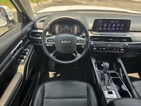 Used 2022 Kia Telluride LX AWD/4WD image 13