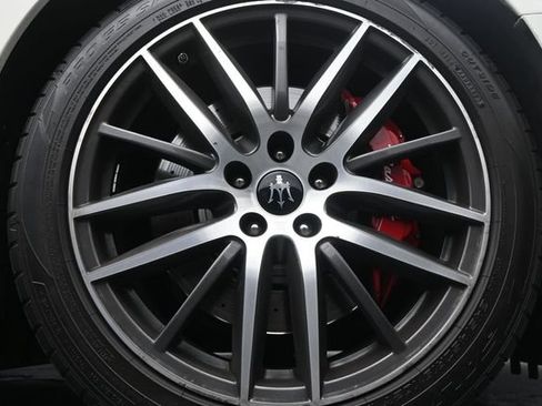 Used 2015 Maserati Ghibli S Q4 AWD/4WD image 9