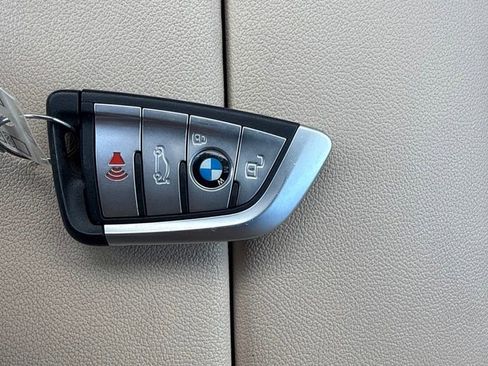 Used 2022 BMW X5 xDrive40i AWD/4WD image 19