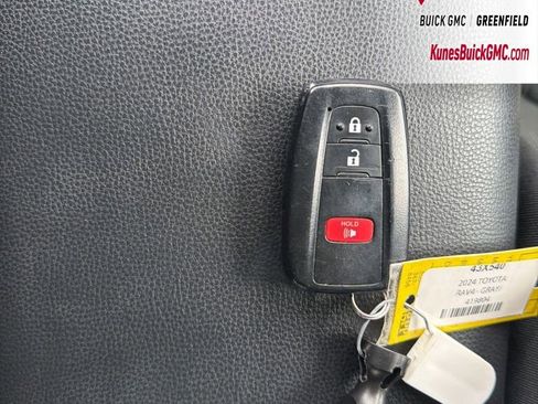 Used 2024 Toyota RAV4 XLE w/ Weather Package image 39