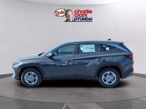 New 2026 Hyundai Tucson SE FWD image 2