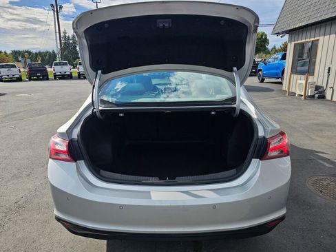 Used 2020 Chevrolet Malibu LT image 15