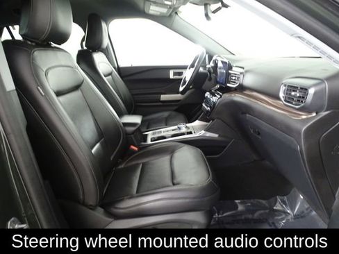 Used 2022 Ford Explorer Limited w/ Equipment Group 301A image 16