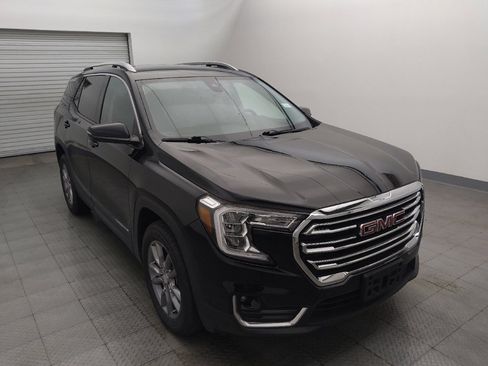 Used 2024 GMC Terrain SLT AWD/4WD image 13