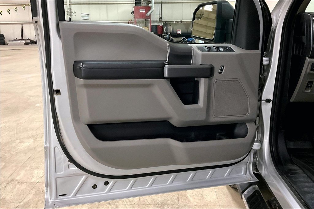 Certified 2019 Ford F150 XLT w/ Equipment Group 302A Luxury AWD/4WD image 20