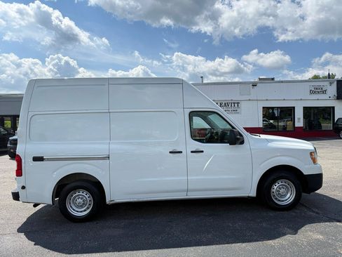 Used 2018 Nissan NV 2500 S RWD image 14