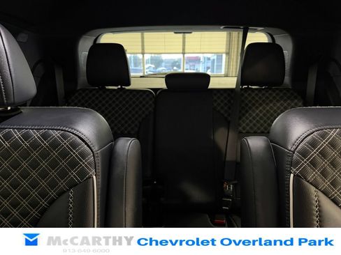 Used 2025 GMC Acadia Denali w/ Super Cruise Package FWD image 30
