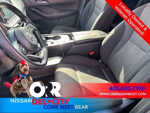 Used 2024 Nissan Rogue SV FWD image 16