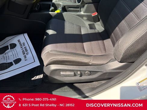 Used 2021 Honda CR-V EX image 12