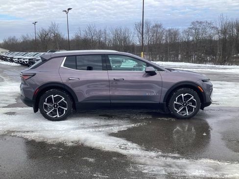 New 2026 Chevrolet Equinox EV LT image 8