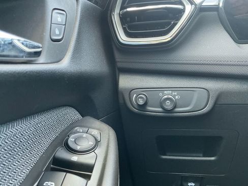 Used 2025 Chevrolet TrailBlazer LT image 18