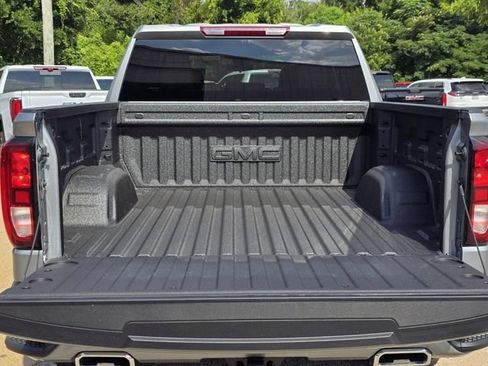 New 2026 GMC Sierra 1500 Elevation AWD/4WD image 11